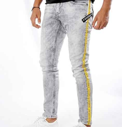 HighStreet Co. Classic Mid-Rise Blue Jeans - Burgundy